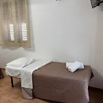 Pensión Gioia 3*